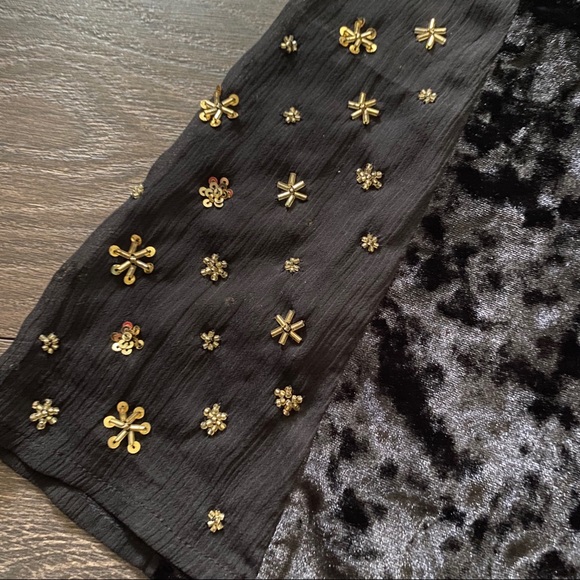 UO Out from Under Velvet Beaded Shorts - Picture 2 of 4